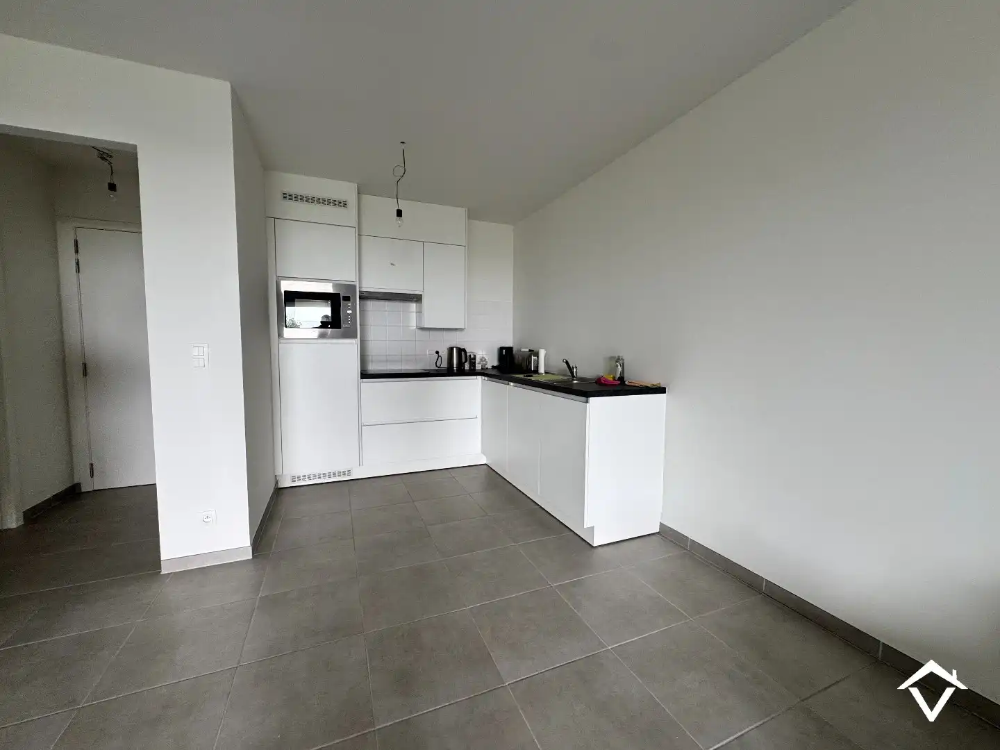 Appartement met 1 slaapkamer en garagebox te Westrozebeke foto {{pictureIndex}}