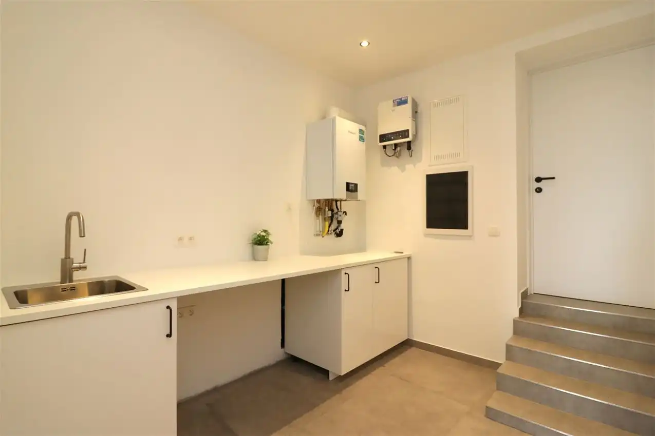 gerenoveerd, energiezuinig, inpandig Zgericht terras en garage foto 29