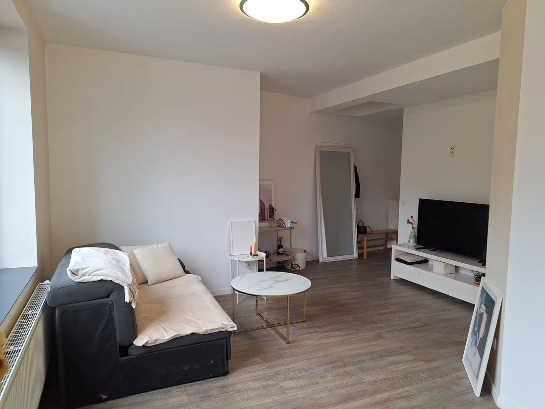 Stijlvol gerenoveerd appartement te Tongeren foto 2