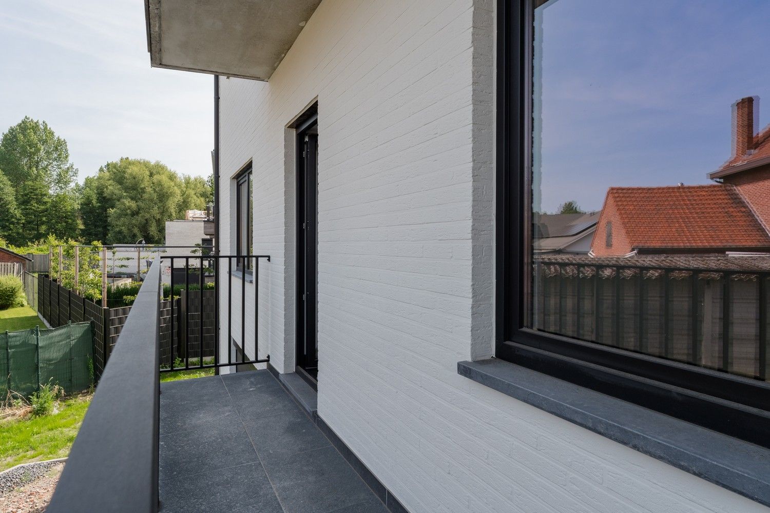 Prachtig 3 slaapkamer appartement met garagebox en privatieve berging foto 28
