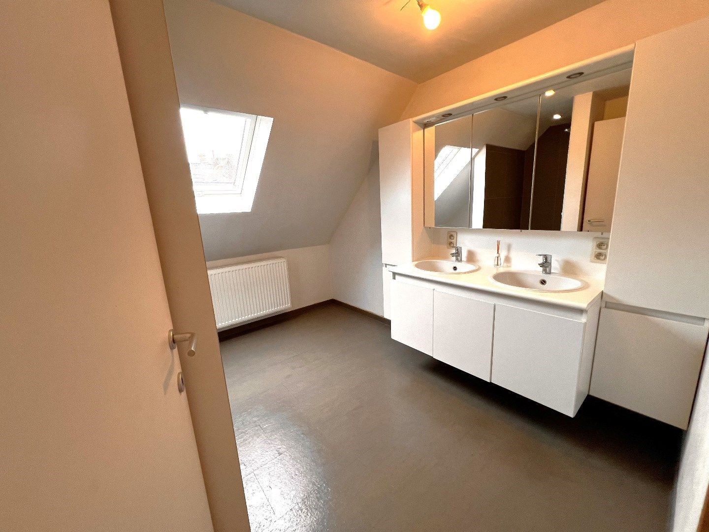 APPARTEMENT VAN 226M² IN HET CENTRUM VAN IEPER MET 3 SLAAPKAMERS EN TERRAS foto 11