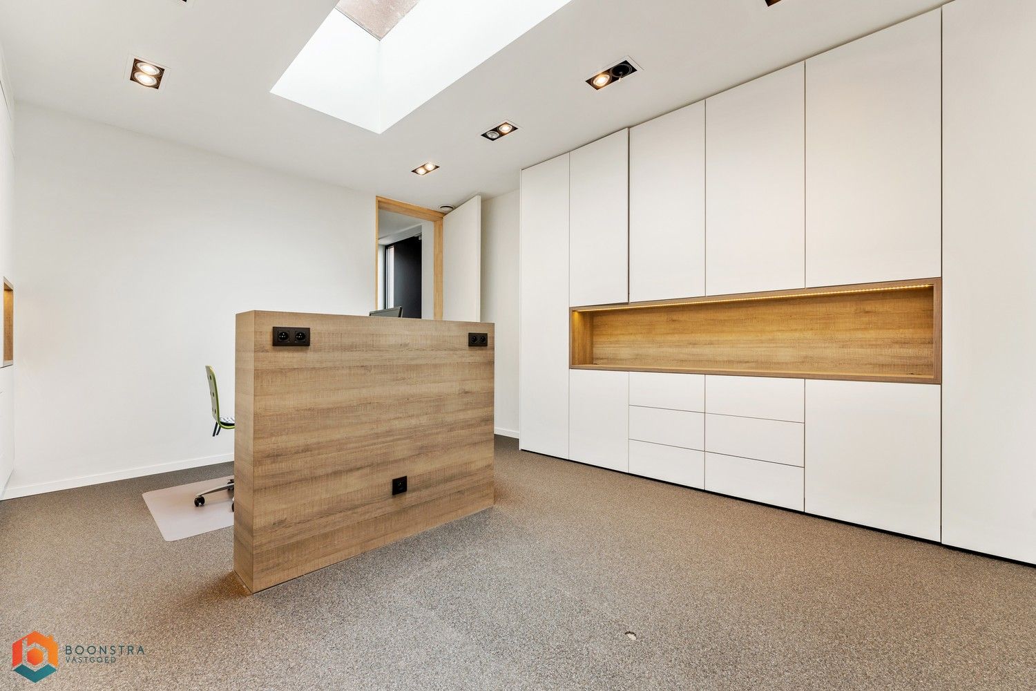 Ruime woning met dubbele praktijkruimte te Boom foto 28