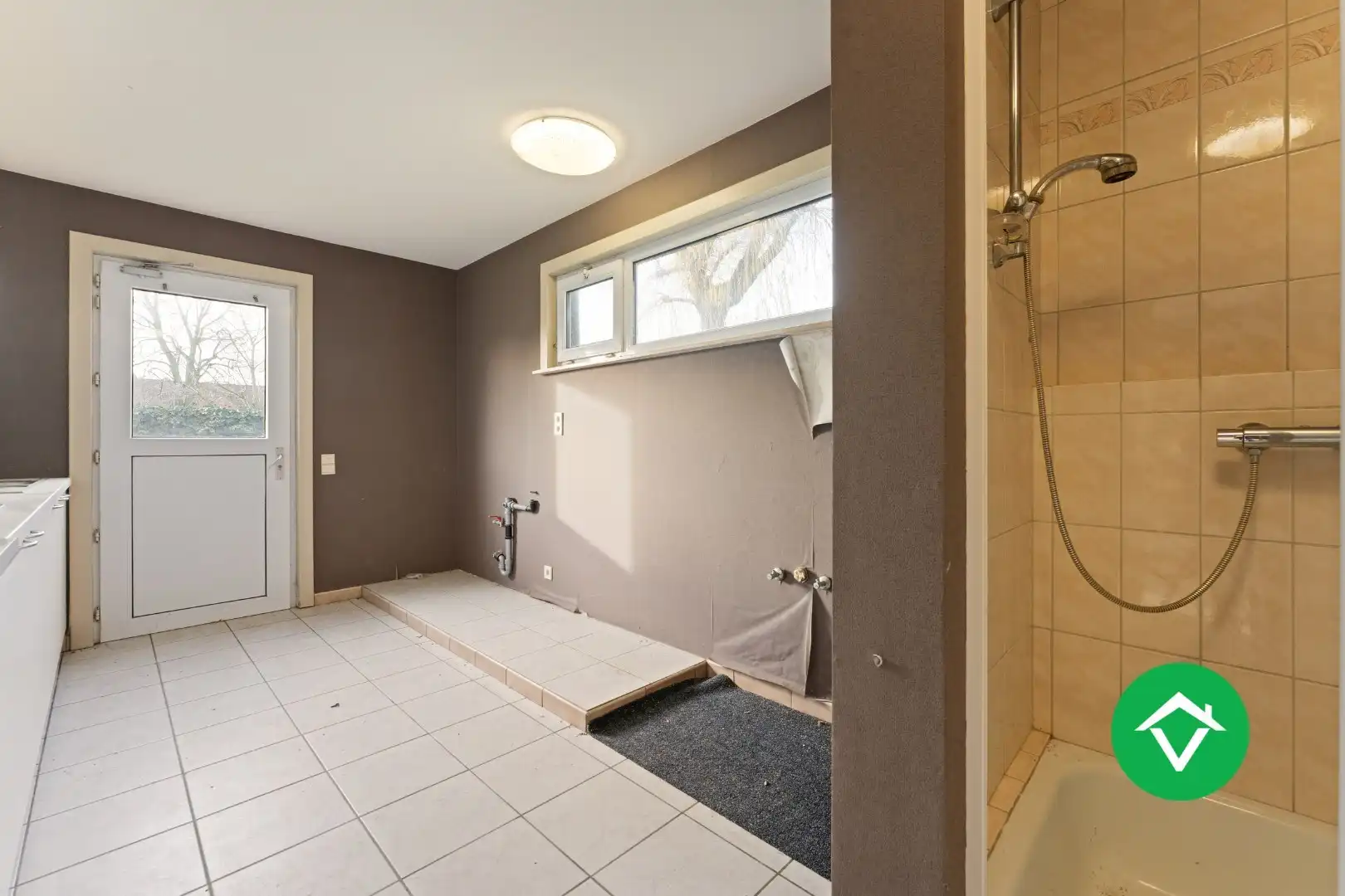 Bedrijfsgebouw met woonst te Ichtegem foto 23