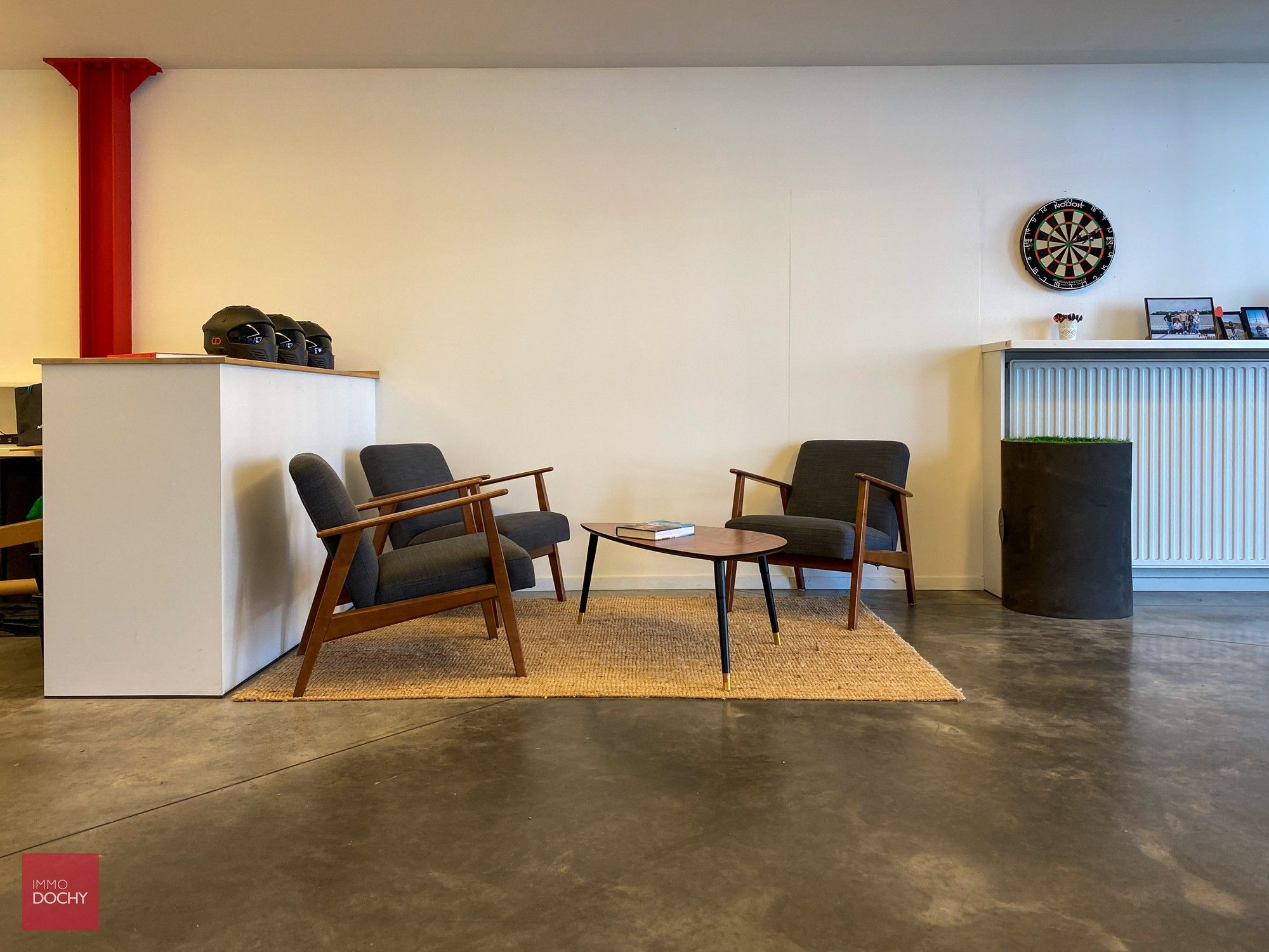 UIterst commercieel gelegen handelspand / bureel | Henri Lebbestraat foto 3