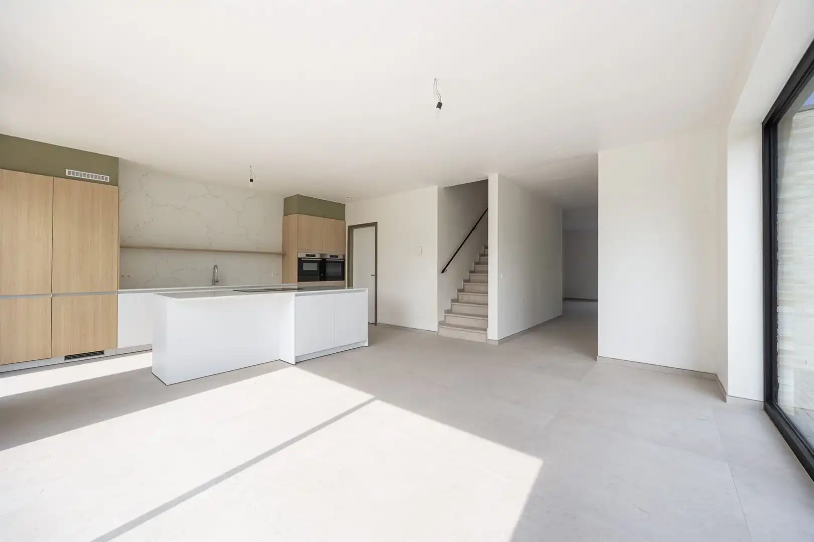 Duurzame, halfopen nieuwbouwbouwing op zuidwest perceel.  foto 8