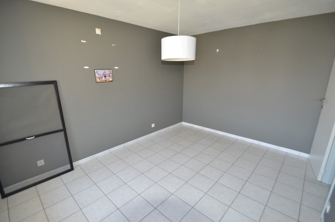 Woning met 3 slpks, garage en tuin foto 9