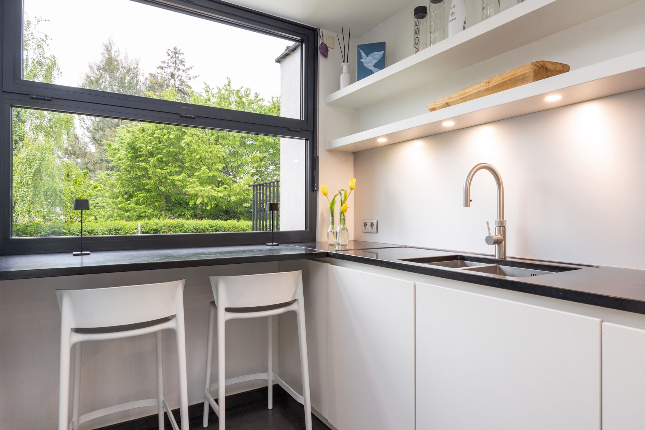 Bel-etage met garage en gezellige tuin op top locatie foto 15