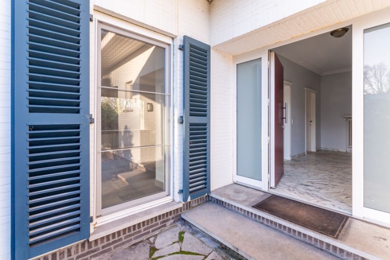 Luineuze gelijkvloerse villa in centrum Brasschaat! Toplocatie! foto 22