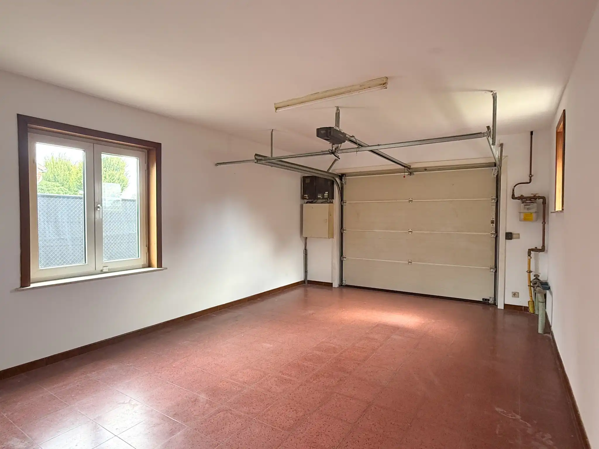 Ruime woning met 3 slaapkamers, tuin, terras en garage in Verrebroek foto 10
