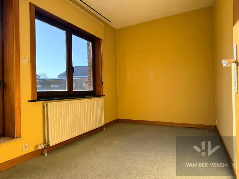 2 slaapkamer appartement in centrum van Zonhoven. foto 6