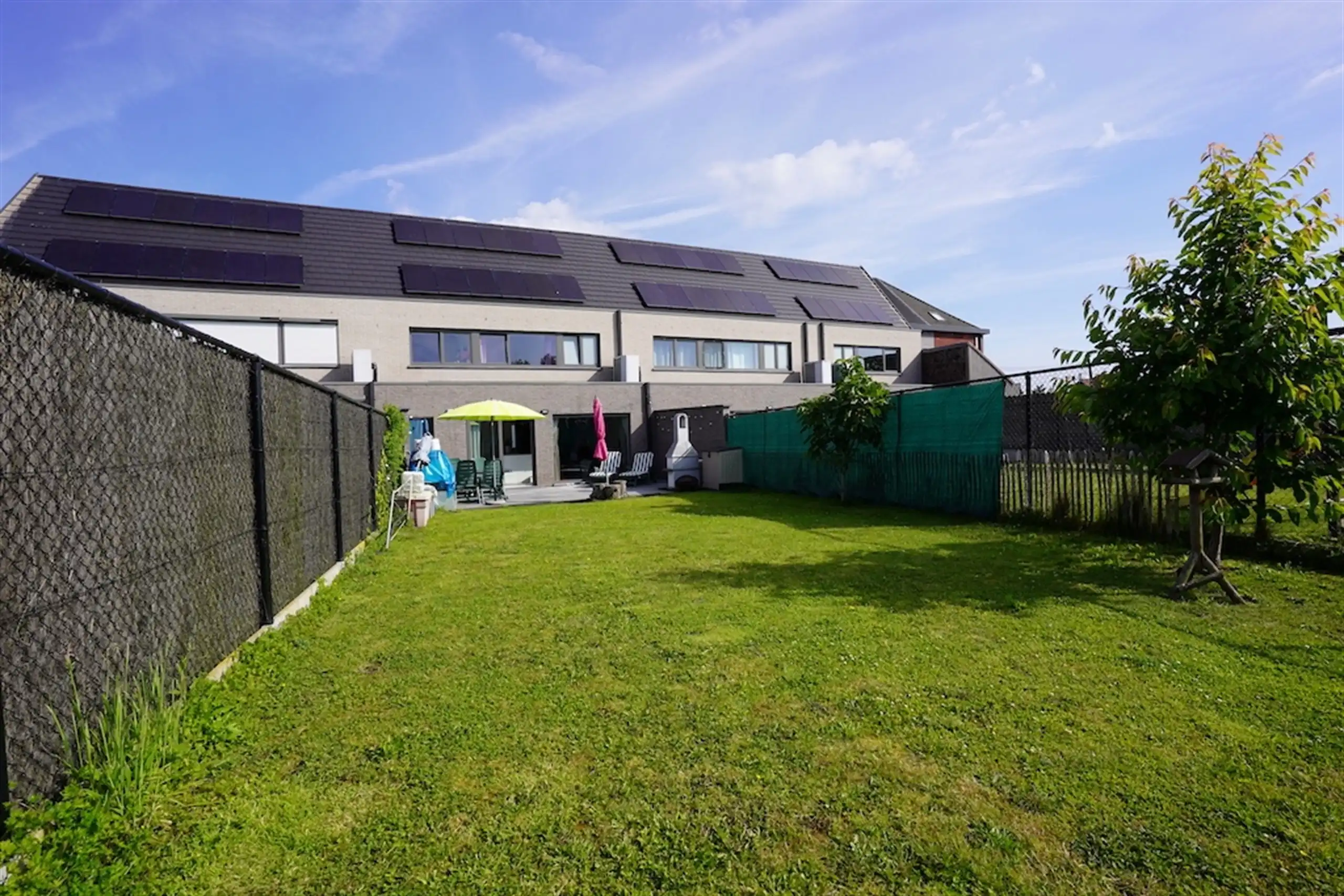 Jonge, verzorgde gezinswoning met tuin en garage foto 4