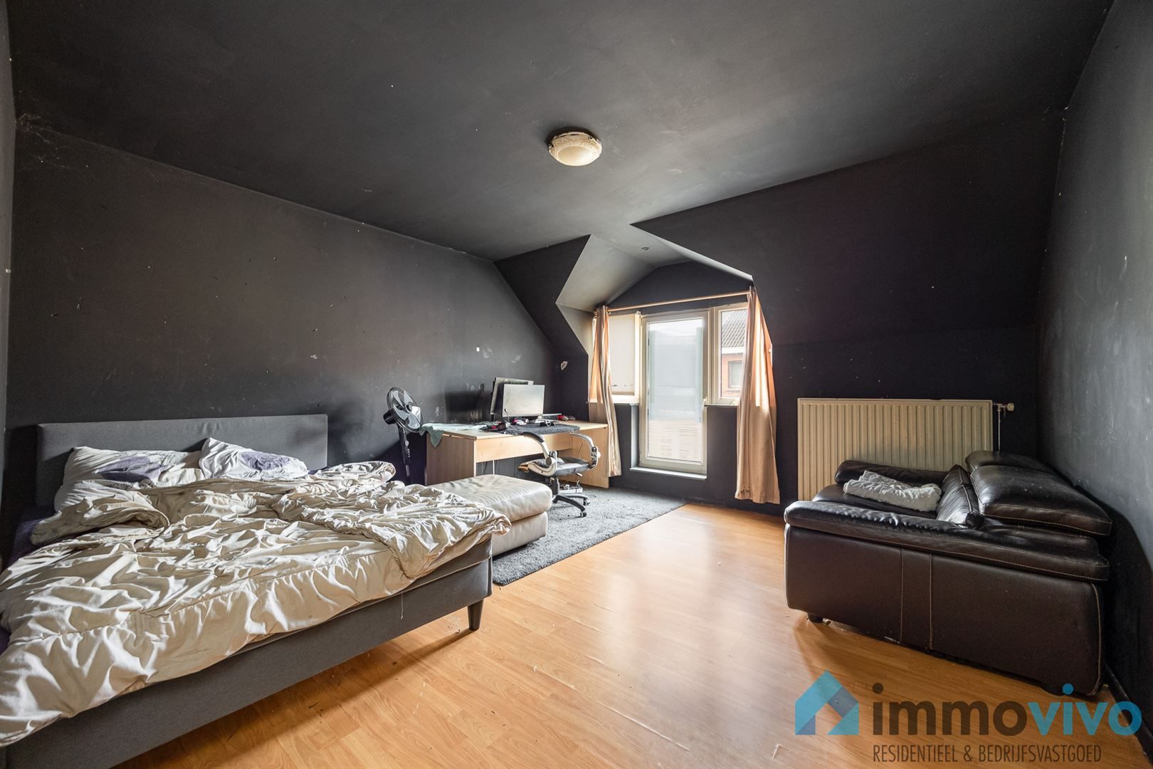 Te renoveren woning met 2 slaapkamers en tuin. foto 7