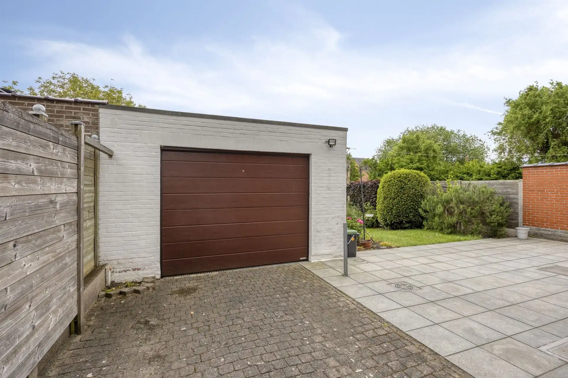 Woning met 3 slaapkamers, tuin en garage.  foto 27