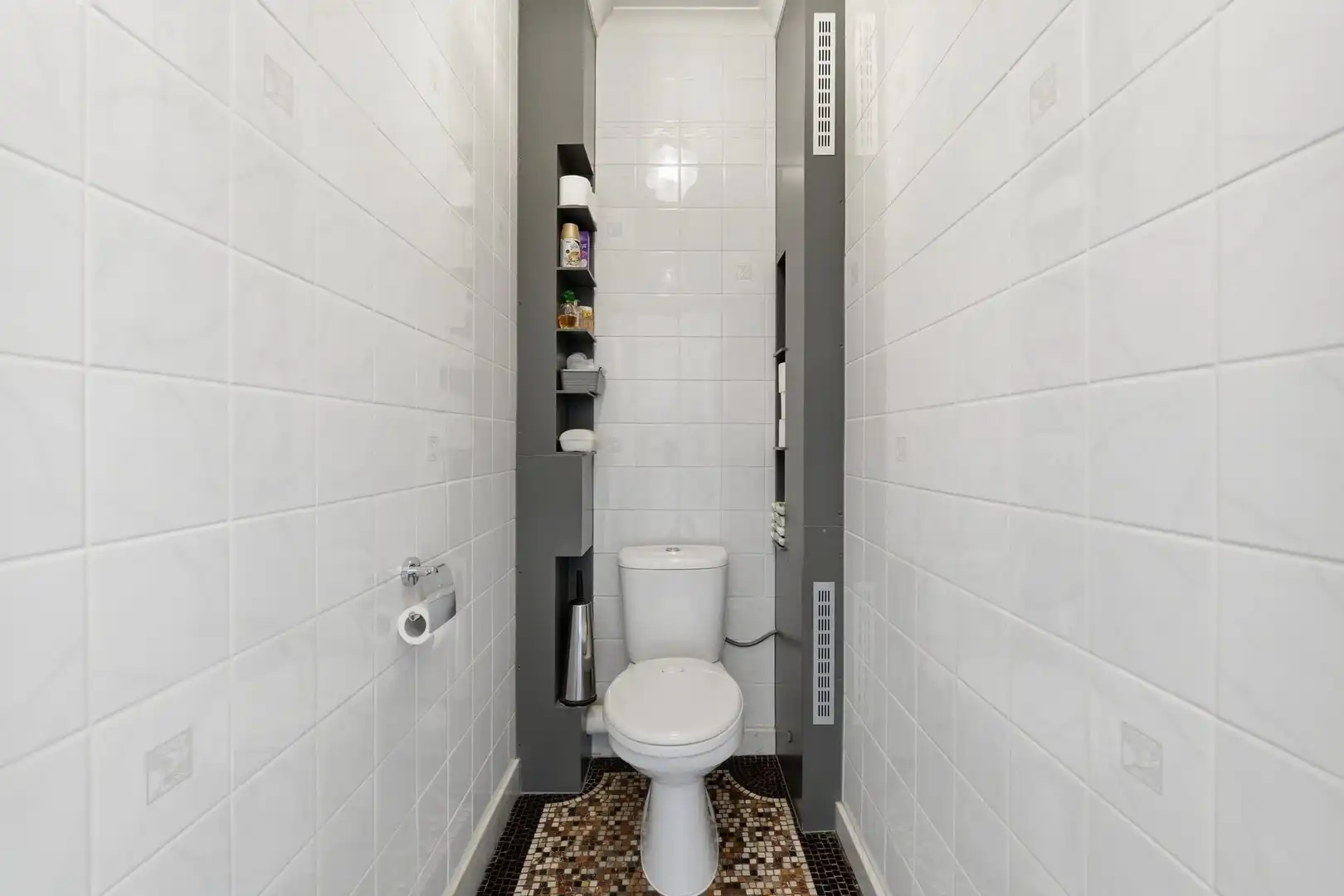 AUTHENTIEK HERENHUIS MET PRAKTIJKRUIMTE, TUIN EN GARAGE MET STALLEN IN HARTJE BORGLOON foto 23