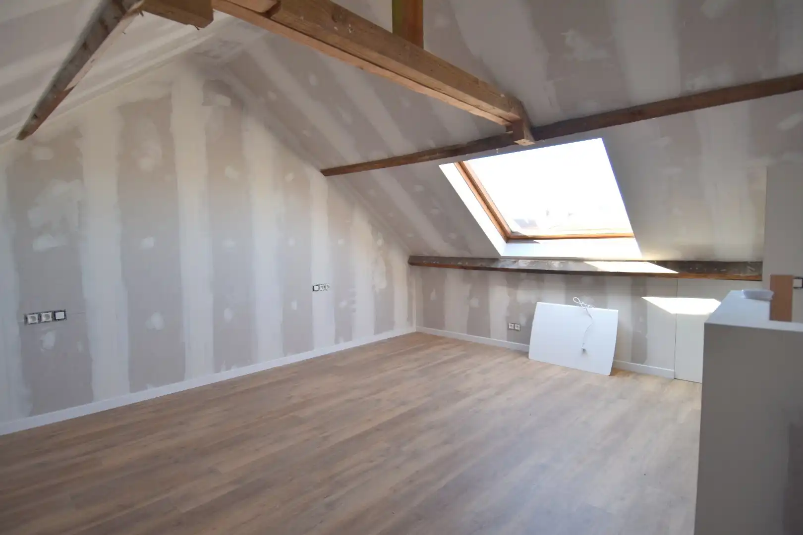 Ruime woning met tuin, garage en 3 slaapkamers te Lauwe  foto 14