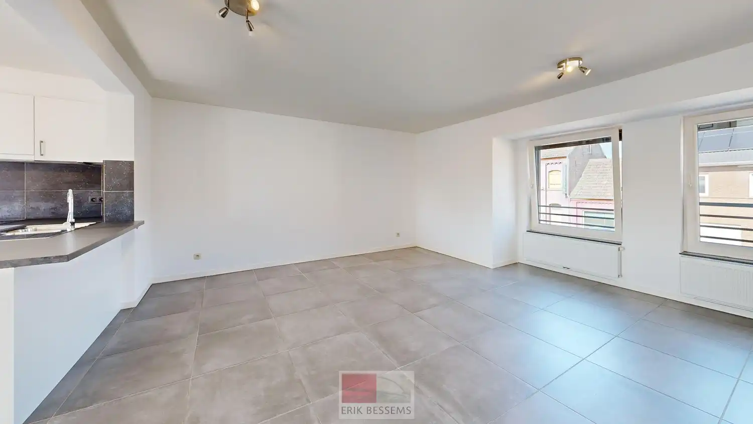 Ruim duplex appartement (gelegen op 1ste en 2de verdieping) van circa 81 m² te huur met 2 slaapkamers. foto 12