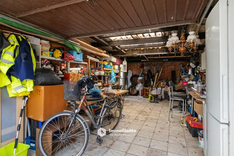HALFOPEN BEBOUWING MET GROTE TUIN TE KOOP IN STEKENE foto 22