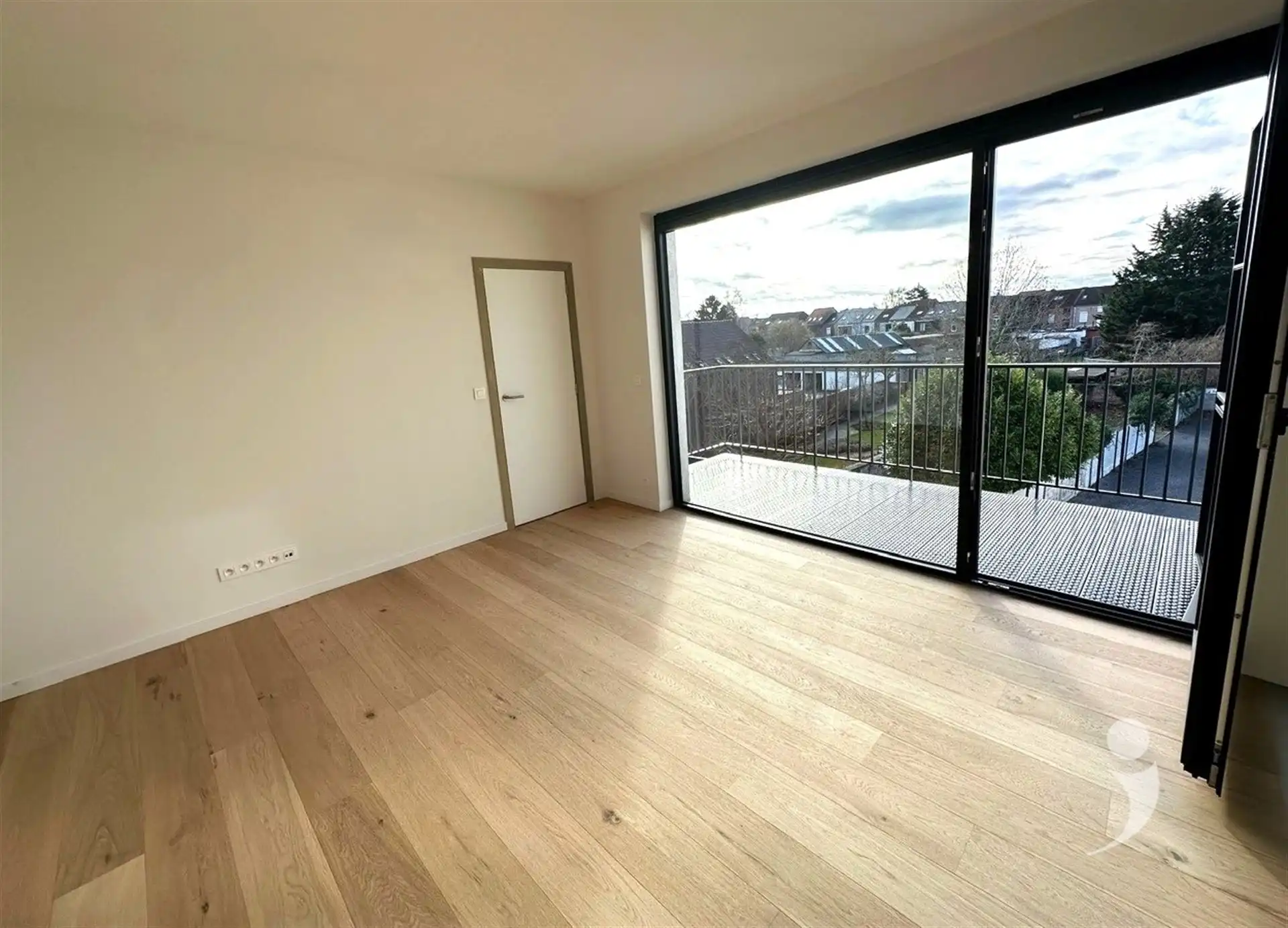 Knap vernieuwbouwappartement foto 6