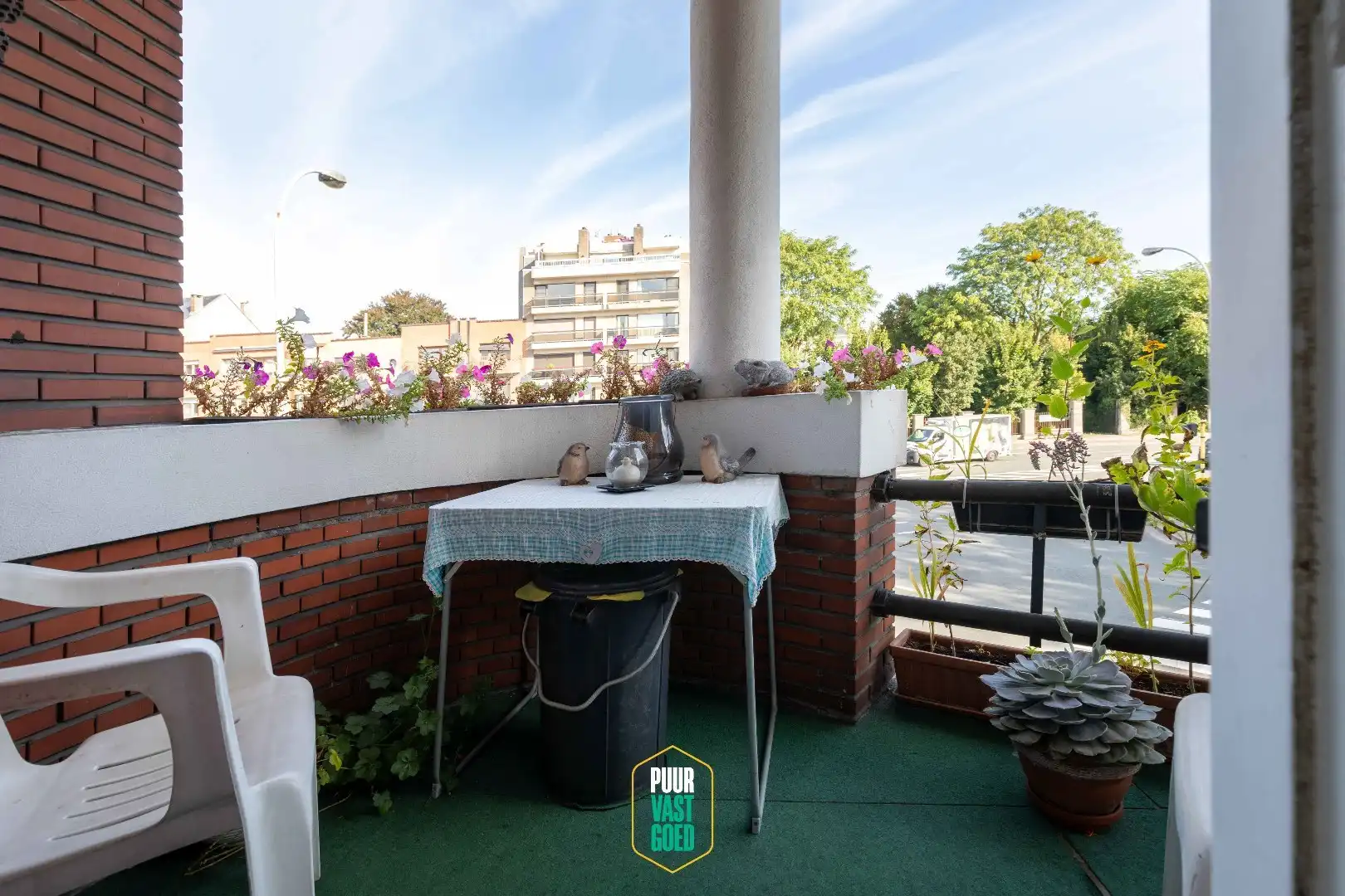 Art Deco opbrengsteigendom aan rand van de stad foto 17