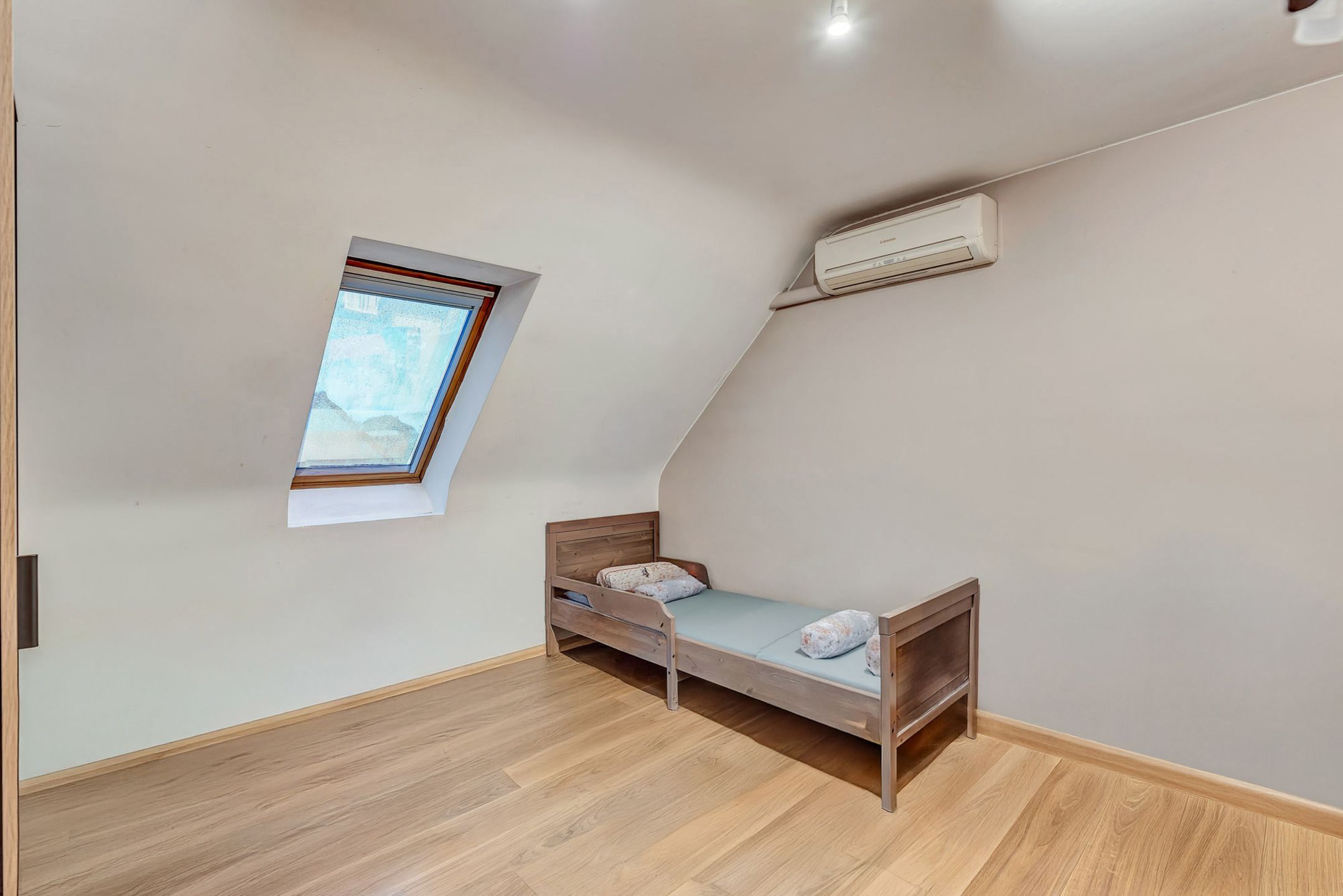 Woning te centrum Liedekerke met 3 slpk en garage foto 16