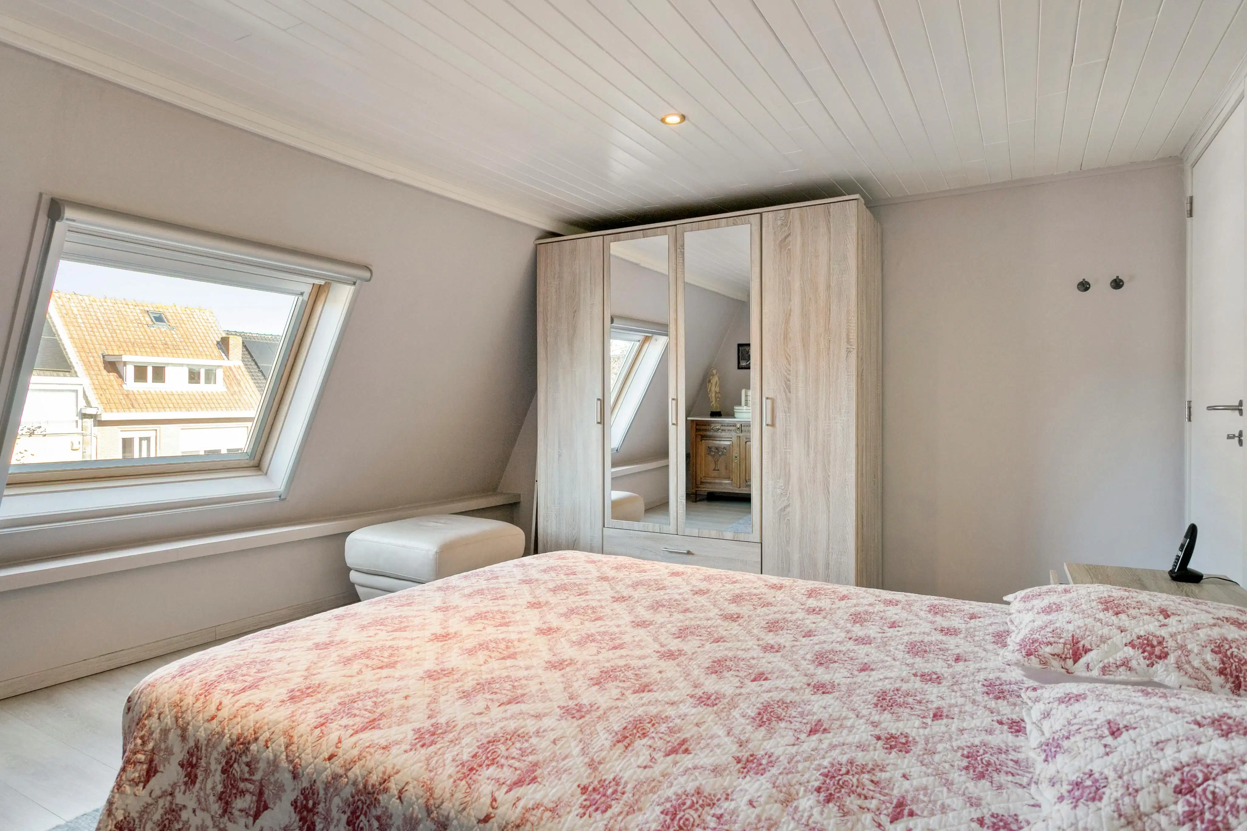 Instapklare woning te koop gelegen in de geliefde buurt Fort Lapin te Brugge. foto 6