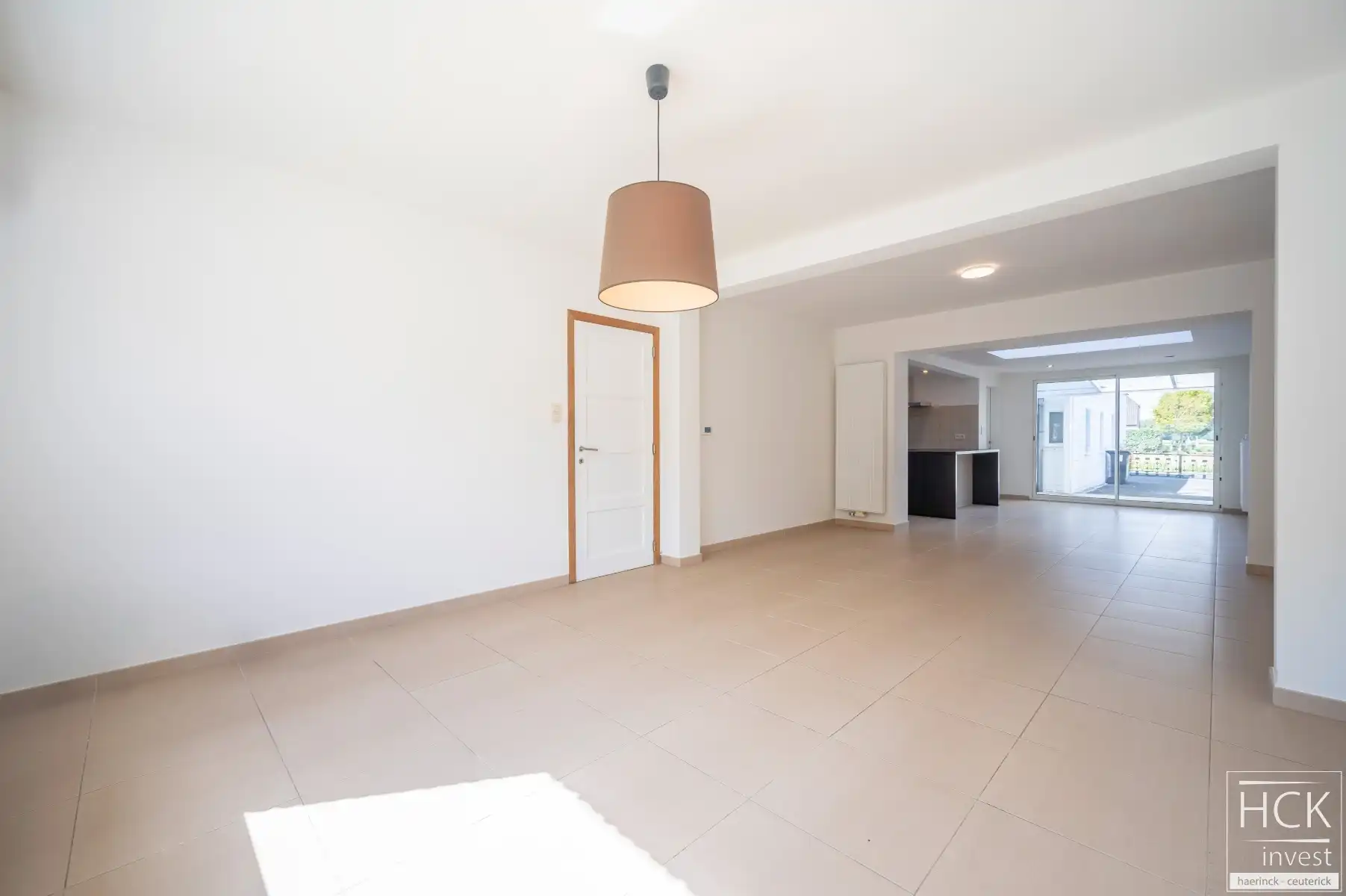 SINT-BAAFS-VIJVE - Instapklare woning met 3 SLPK, én uitweg achteraan foto 4