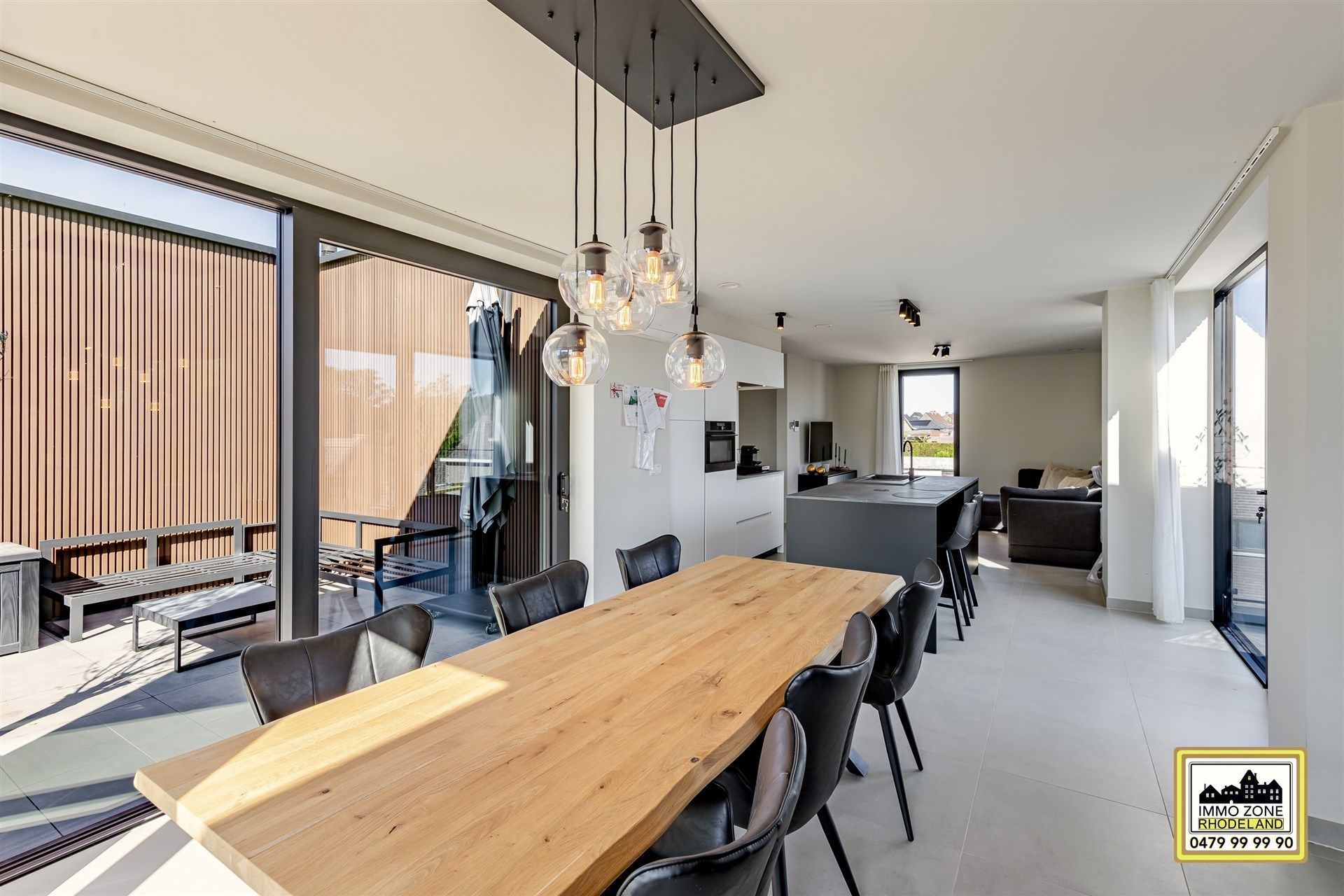 Lichtrijk appt met 2 slpks, 3 terrassen, garage, staanplaats foto 8