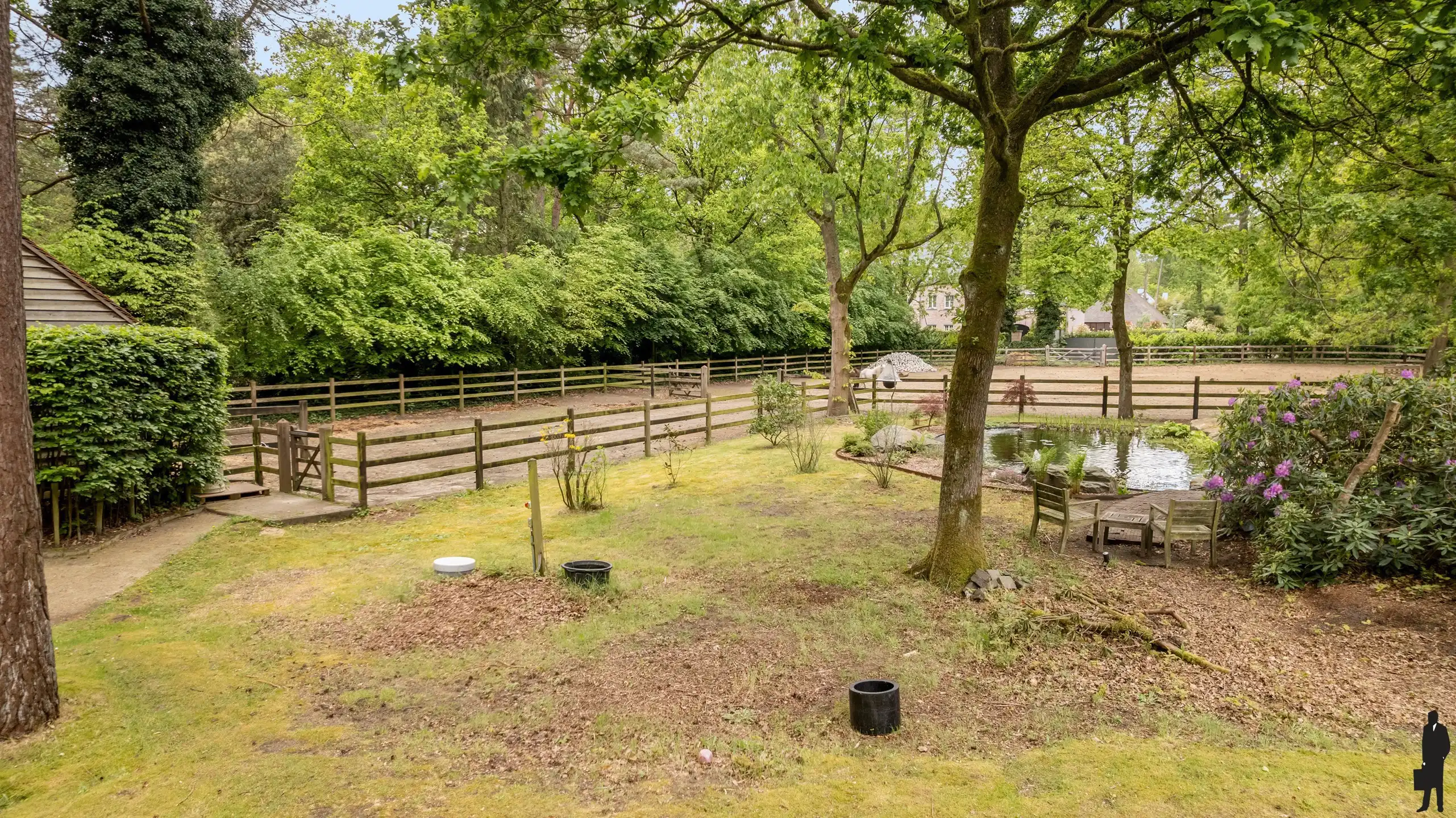 Topgelegen villa met zwembad en paddock!  foto 53