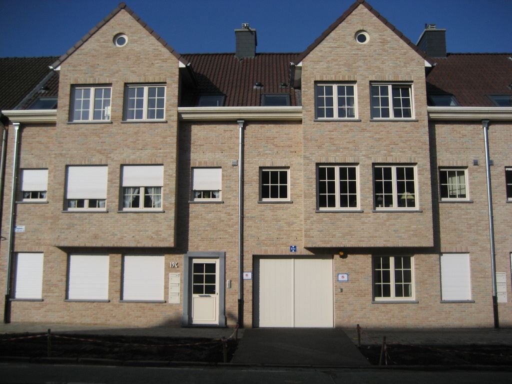 Bovengrondse individuele garagebox foto {{pictureIndex}}