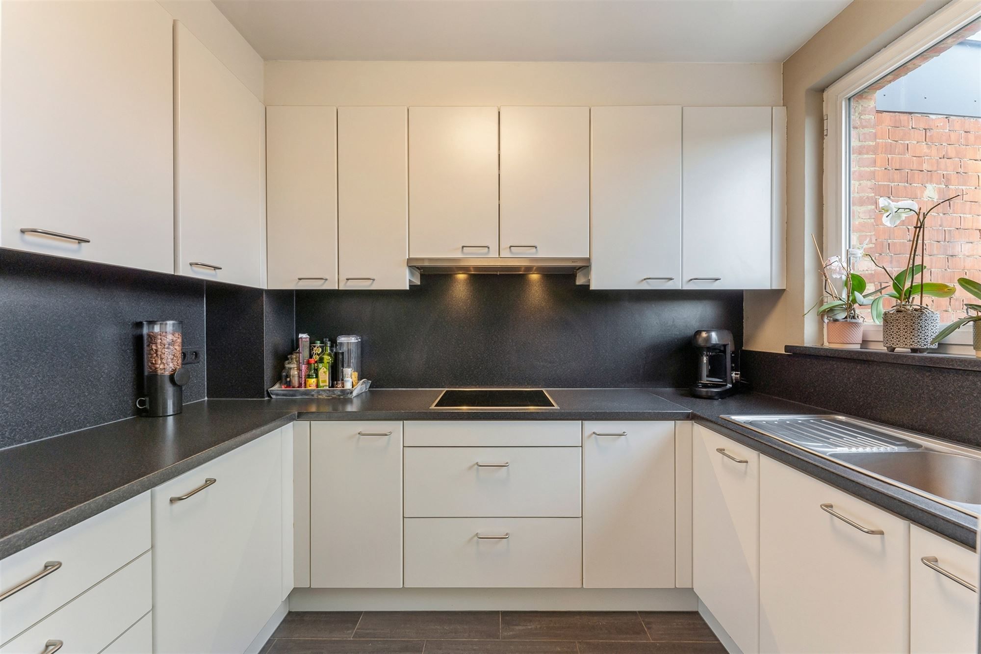 PERFECT ONDERHOUDEN DUPLEX APPARTEMENT (157M²) MET 3 SLAAPKAMERS EN RUIM TERRAS TE HERENTALS CENTRUM foto 11