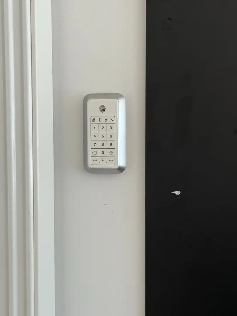 Gerenoveerd handelspand met instapklaar duplexappartement en tuintje foto 24