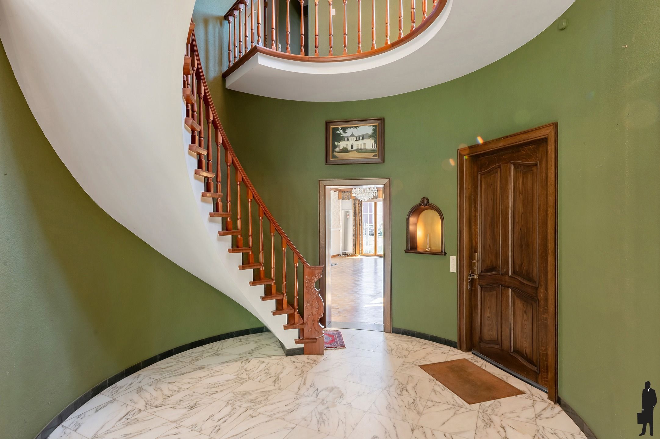 Uitzonderlijk gelegen villa nabij groen op grond van 2.785m² foto 5