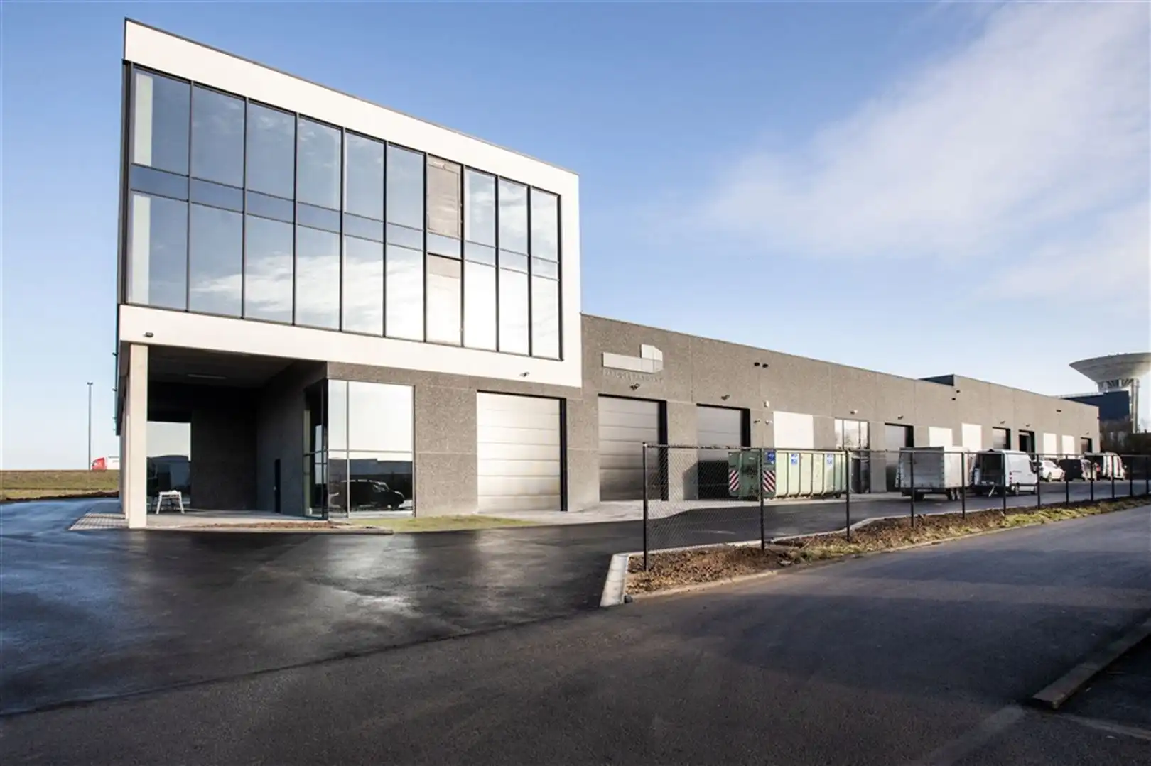 Te Huur KMO Unit te Ghislengien foto 7