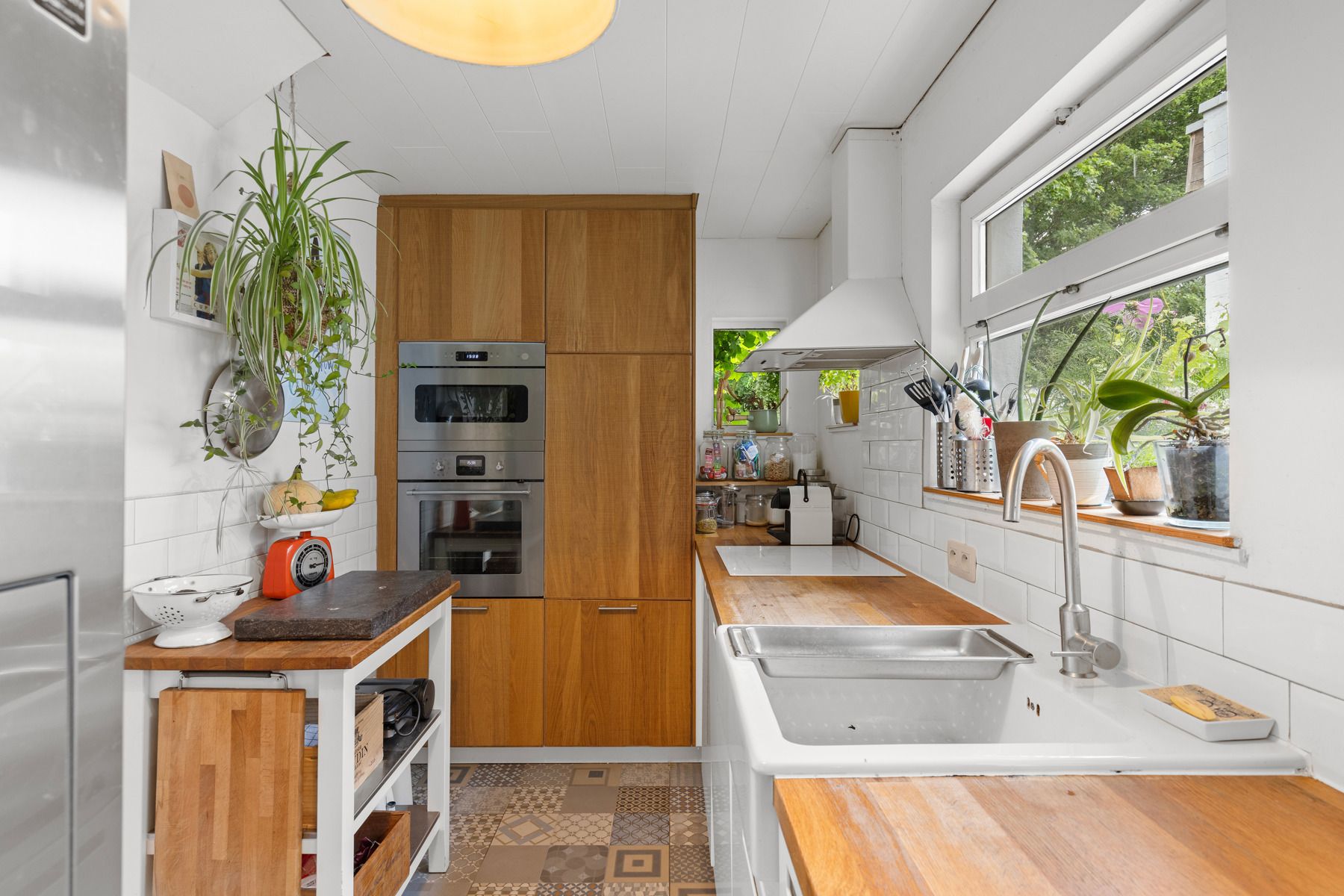 Gerenoveerde gezinswoning met groene tuin in Assebroek! foto 6