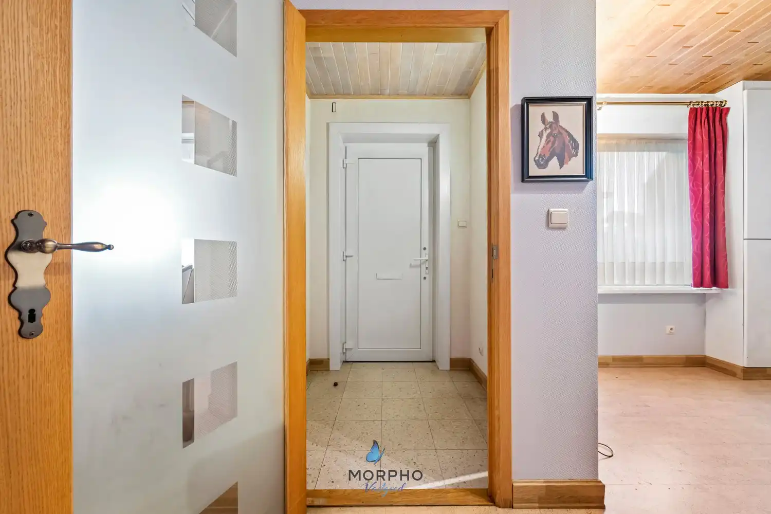 Te renoveren gezinswoning met karakter en potentieel in hartje Ruddervoorde foto 3