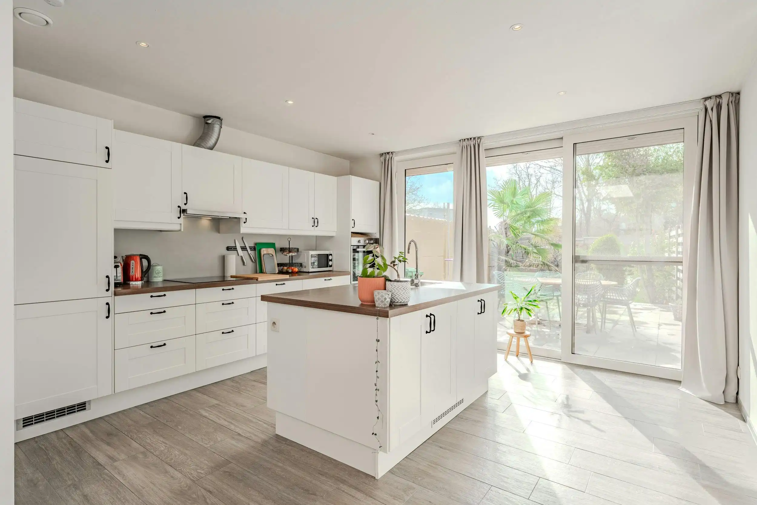 Recent gerenoveerd huis te koop in Ieper foto 11