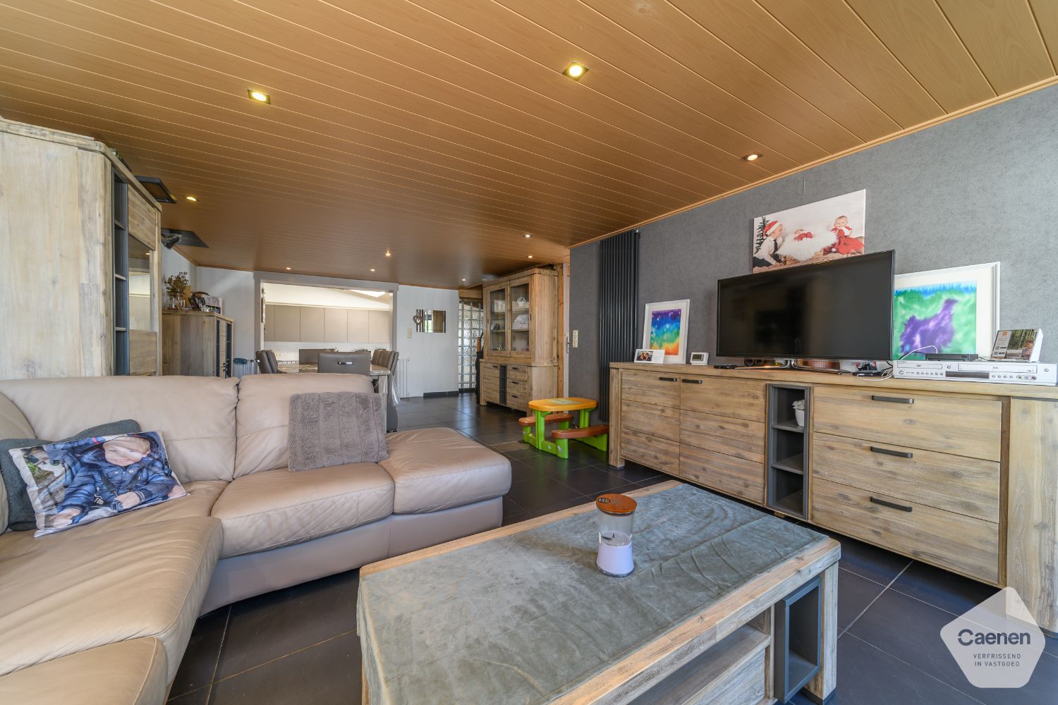 Ontdek deze ruime en gezellige rijwoning met een uiterst centrale ligging! foto 18