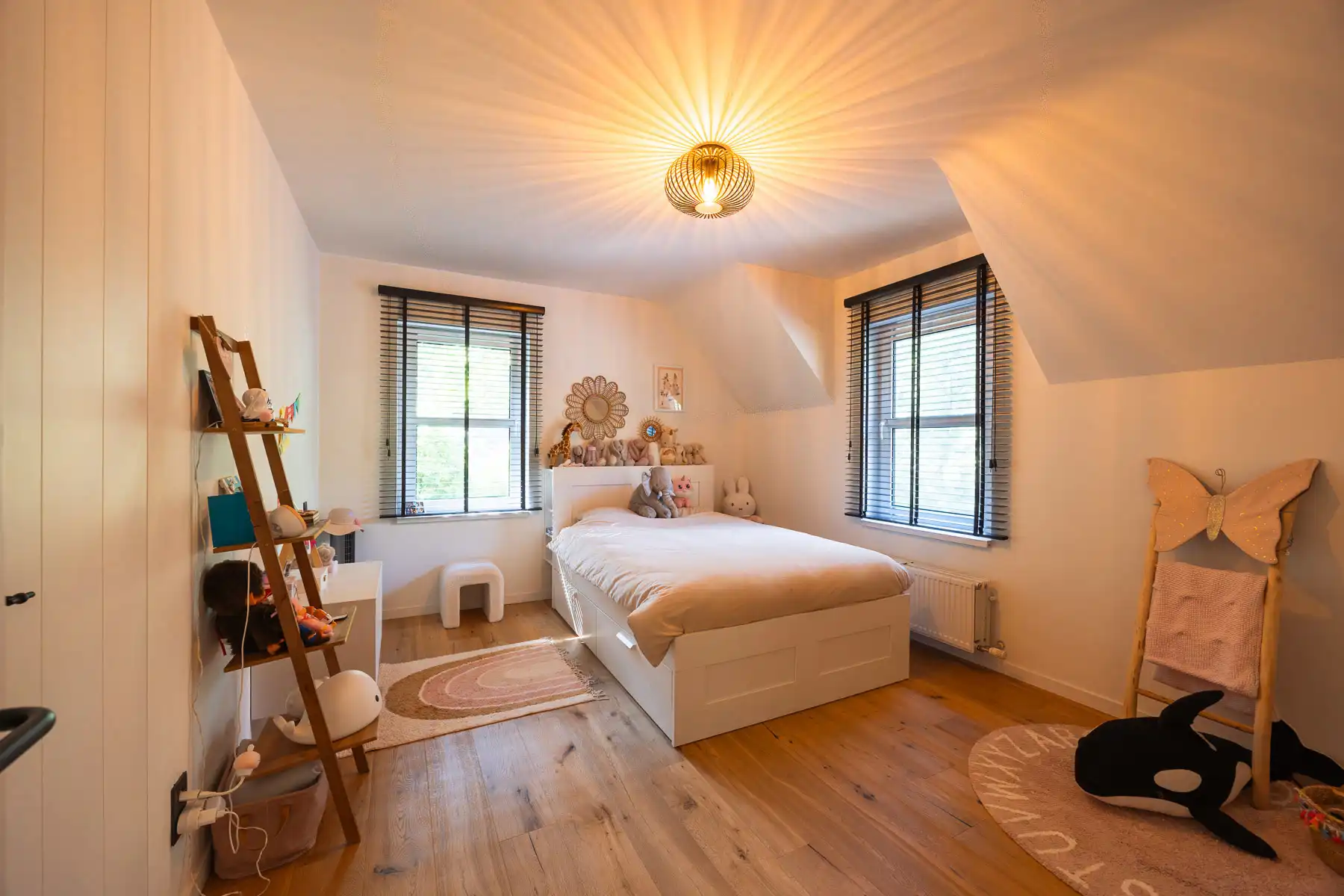 Royale villa met zwemvijver en polyvalent bijgebouw foto 18