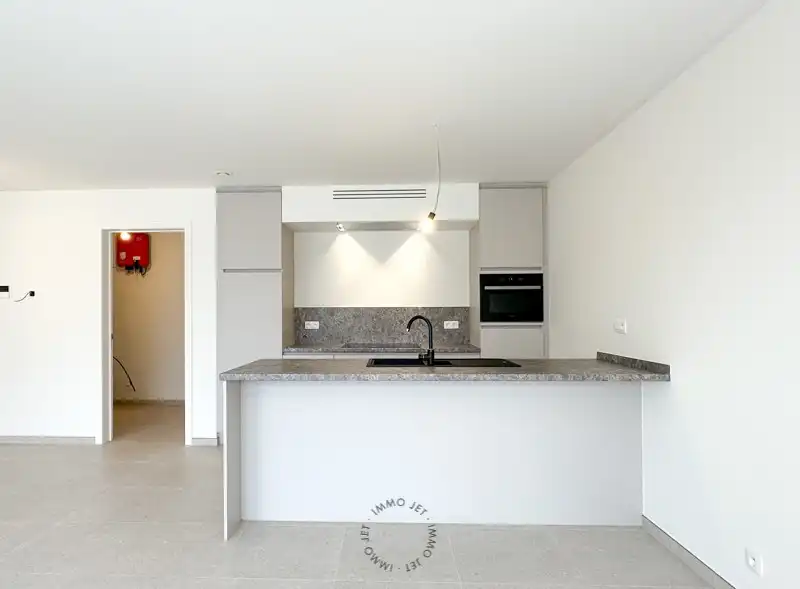 Prachtig gelegen nieuwbouwappartement op het gelijkvloers met twee slaapkamers foto 6