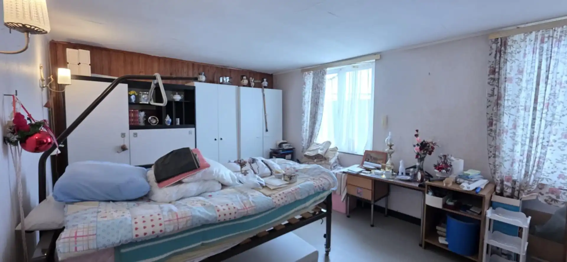 Renovatiewoning met veel potentieel foto 14