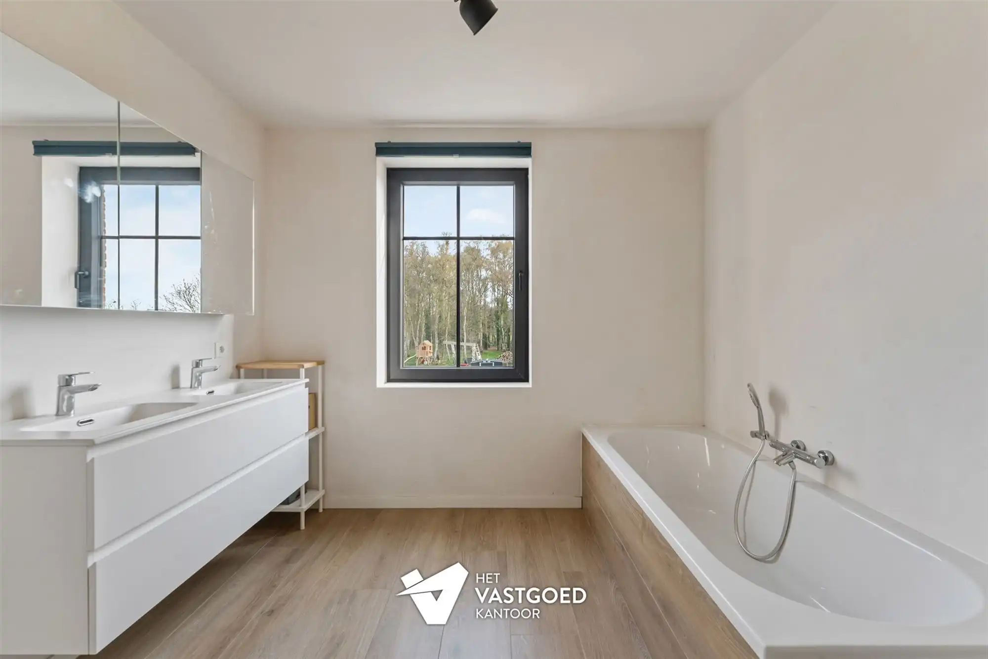 ENERGIEZUINIGE NIEUWBOUWWONING (E21) OP PERCEEL VAN 6A63CA IN GROENE DOCH CENTRALE OMGEVING foto 15