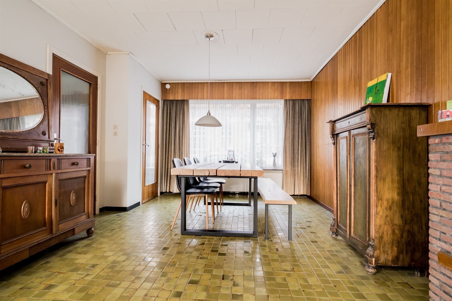 Te renoveren woning met 4 slpks en tuin. foto 4