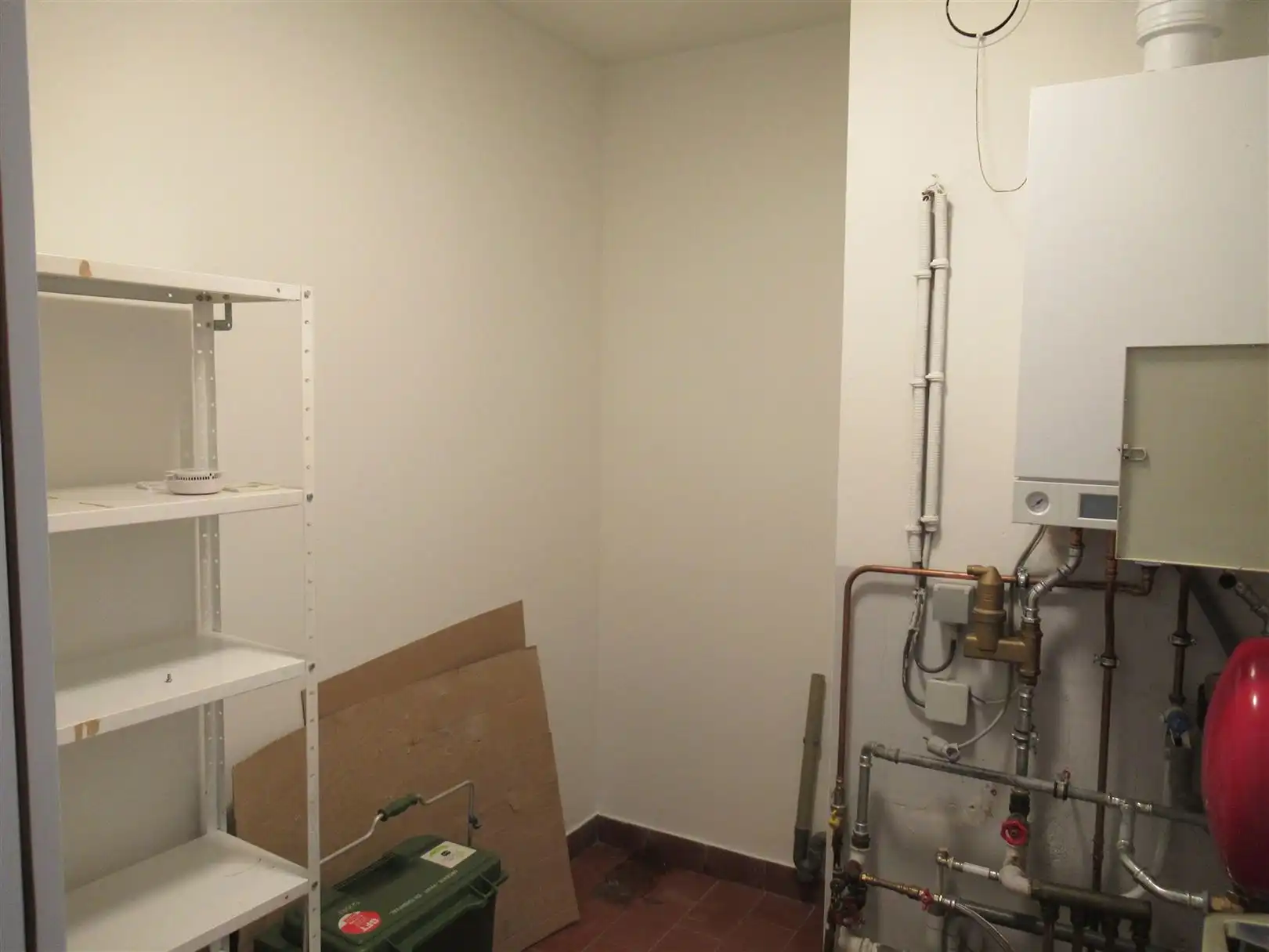 Appartement met 2 slaapkamers in centrum van Sint-Truiden. foto 5