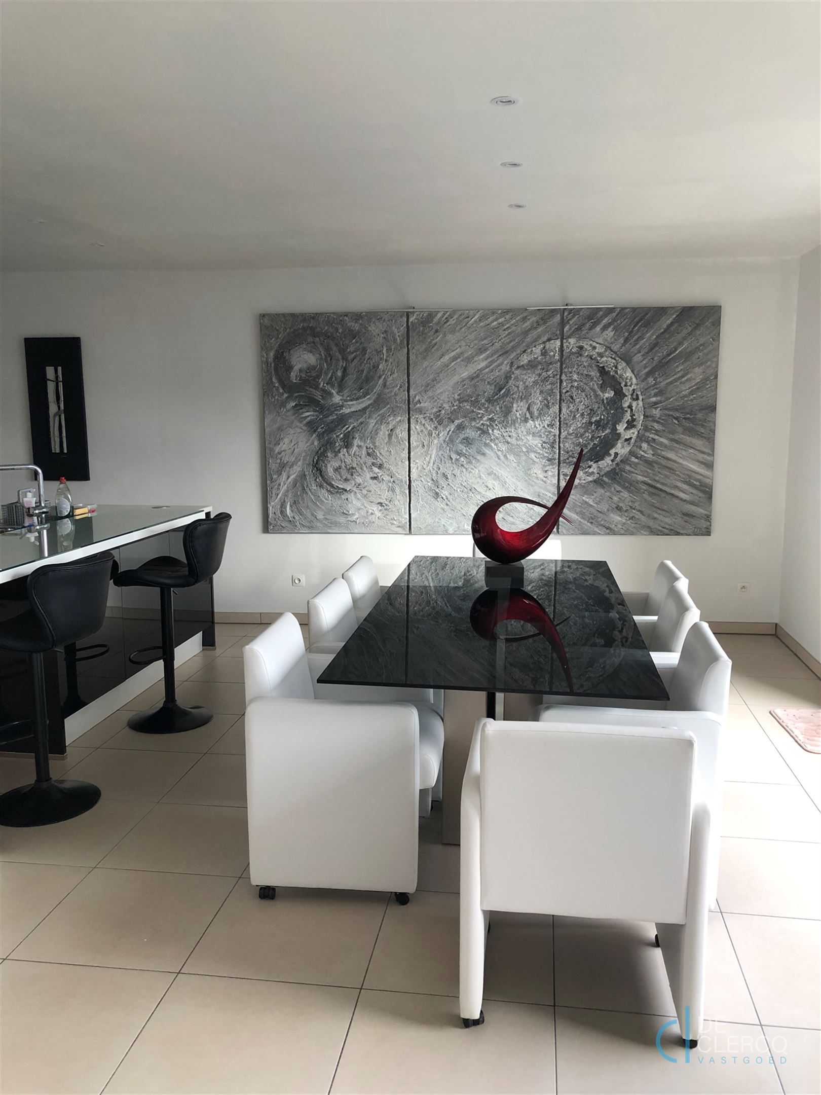 Zeer ruim appartement met garage TE HUUR in het centrum van Lochristi! foto 9