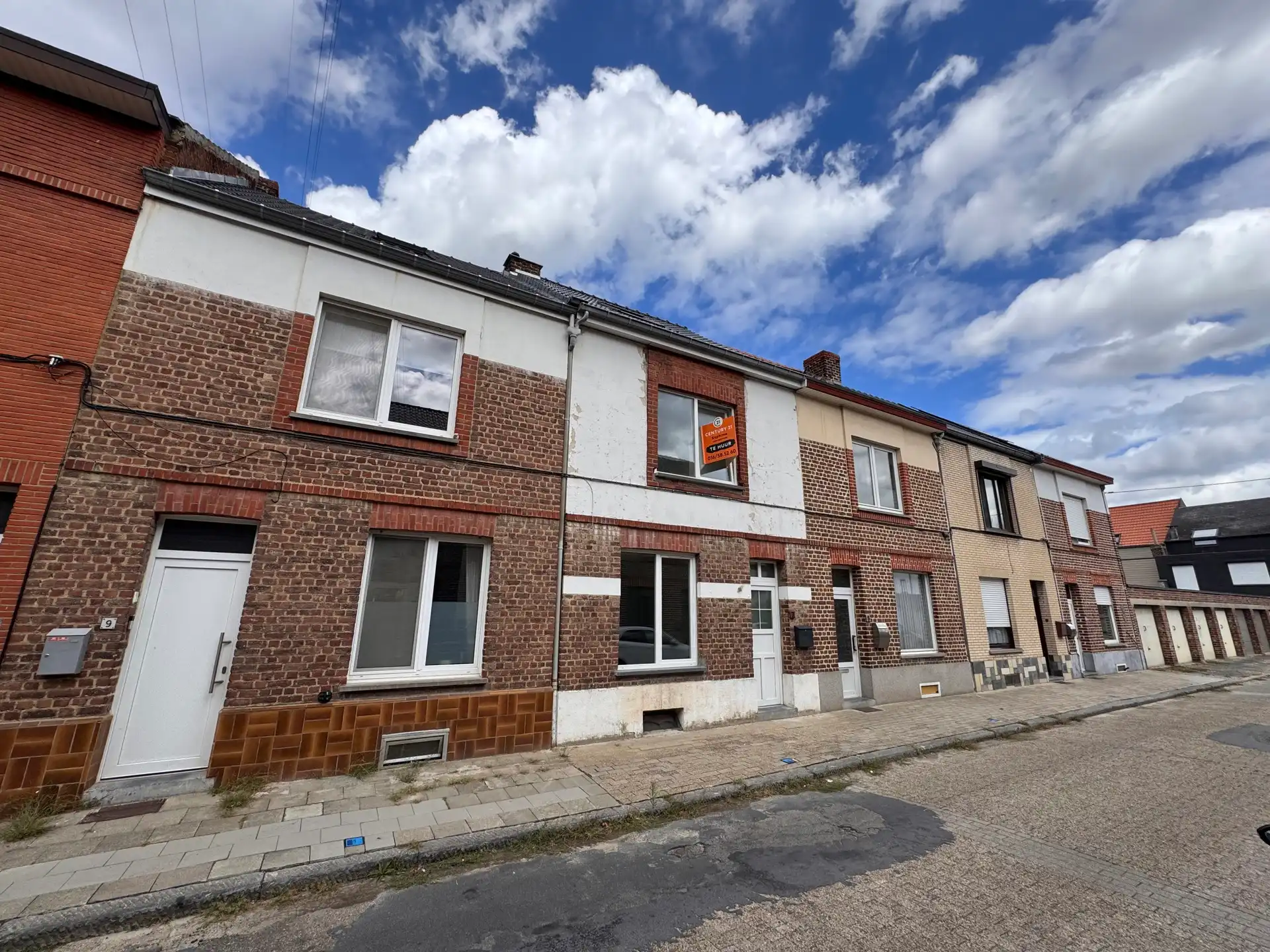 Gerenoveerde woning met drie slaapkamers en tuin foto 15