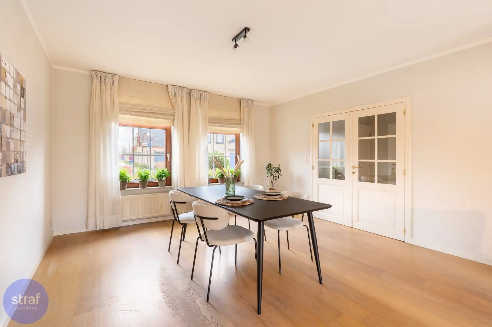 Prachtige woning met veel ruimte foto 3