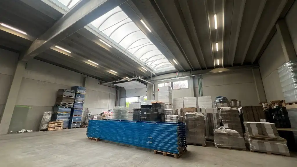 Recent magazijn te huur aan The Loop in Gent foto 7