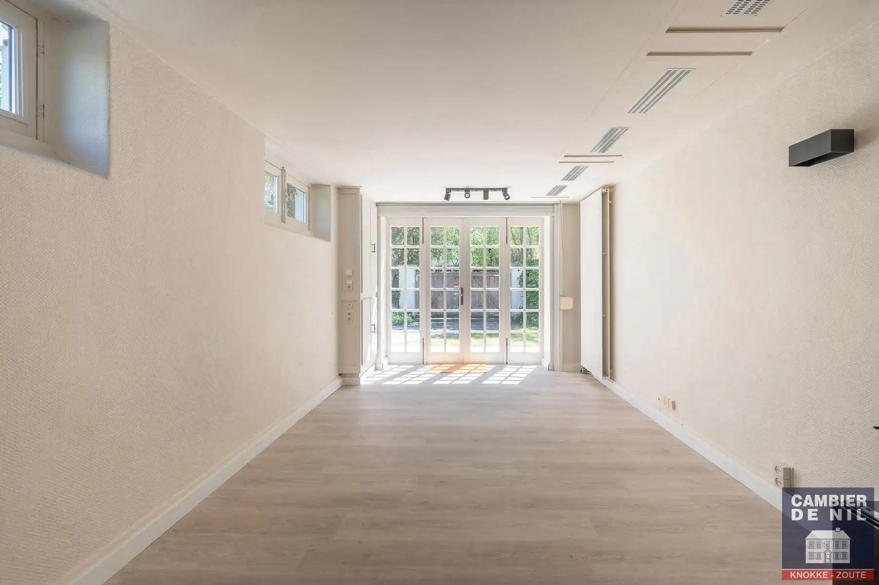 Charmante vrijstaande villa in hartje Zoute foto 10