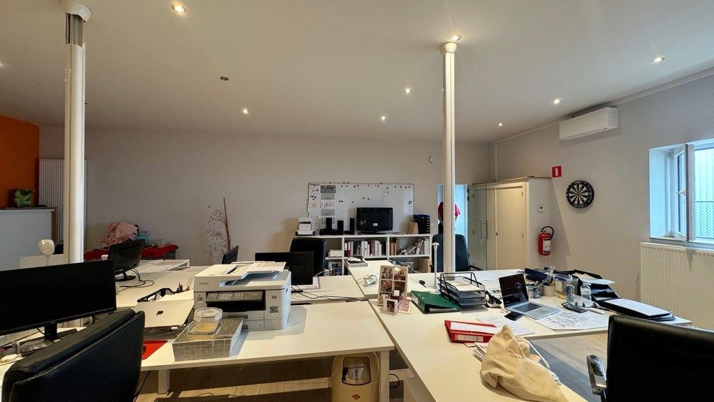 Loods met kantoor te huur nabij A12 in Wilrijk foto 7