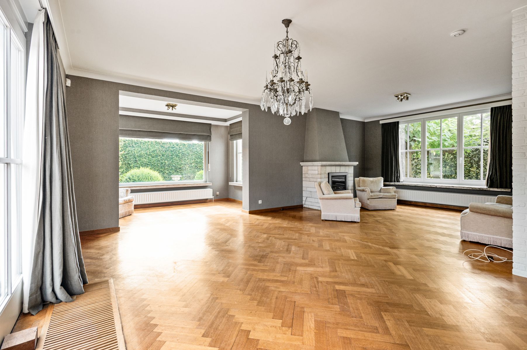 Top gelegen villa te koop op 1185 m2 grond foto 12